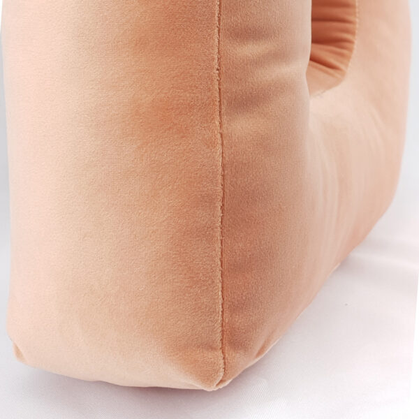 poduszka litera B velvet